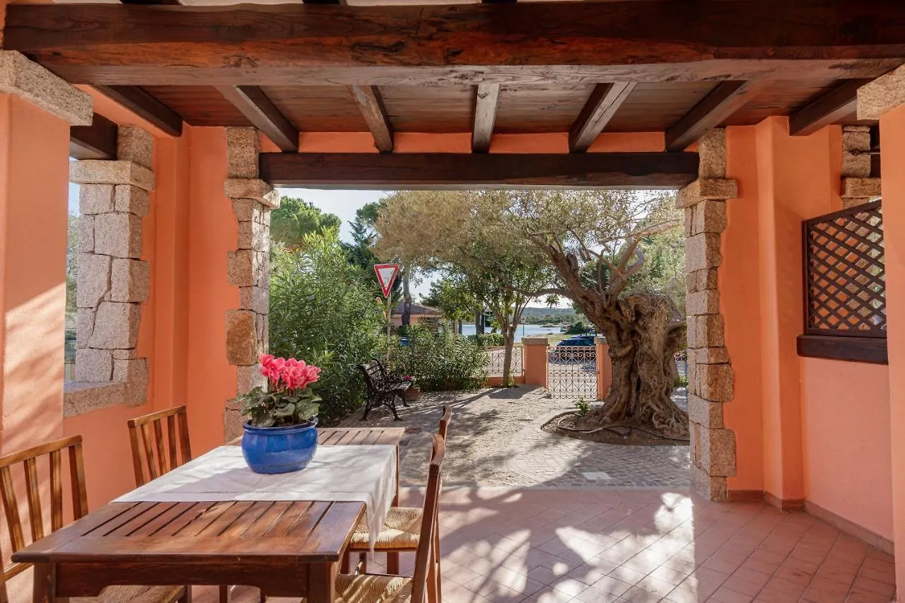 Porto San Paolo Apartments Italien