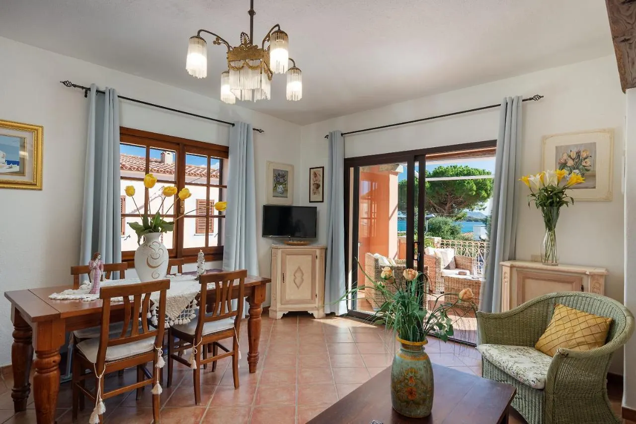 Porto San Paolo Apartments 意大利